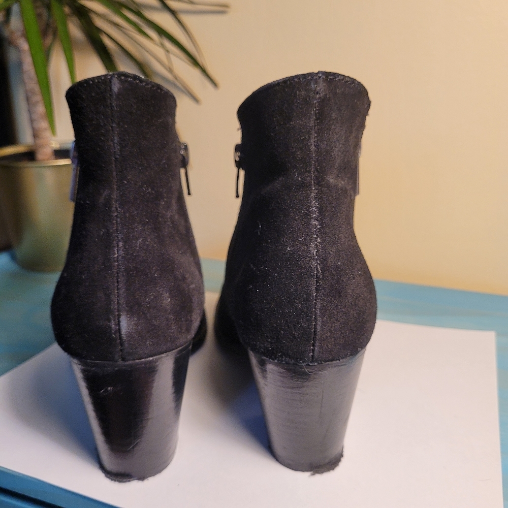 BCBGeneration Laura bootie - Picture 3 of 5